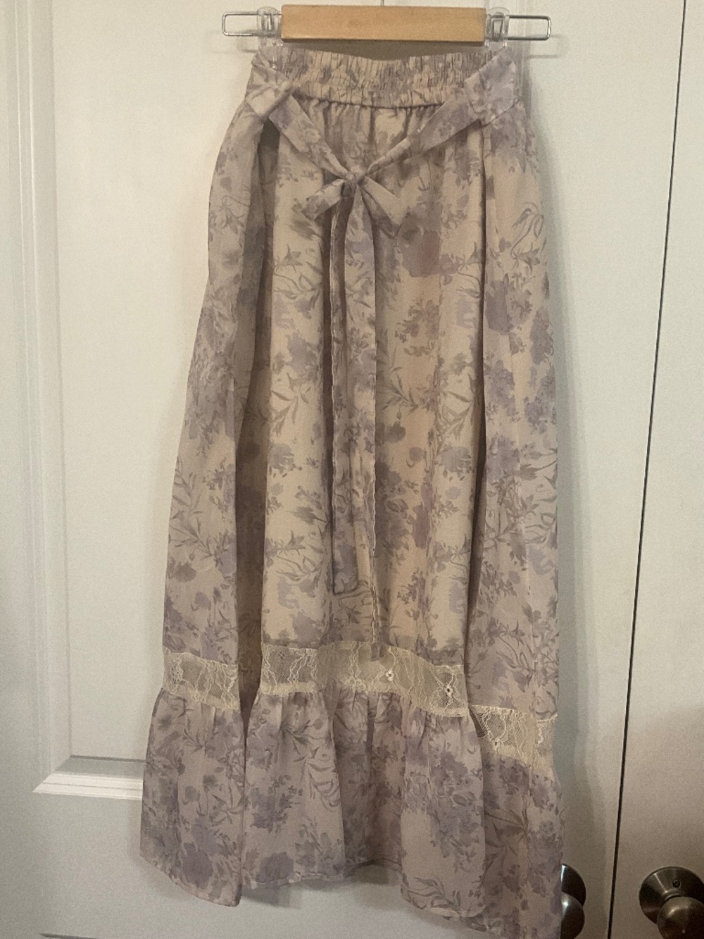 Dusty purple floral skirt with lace and waist tie size L